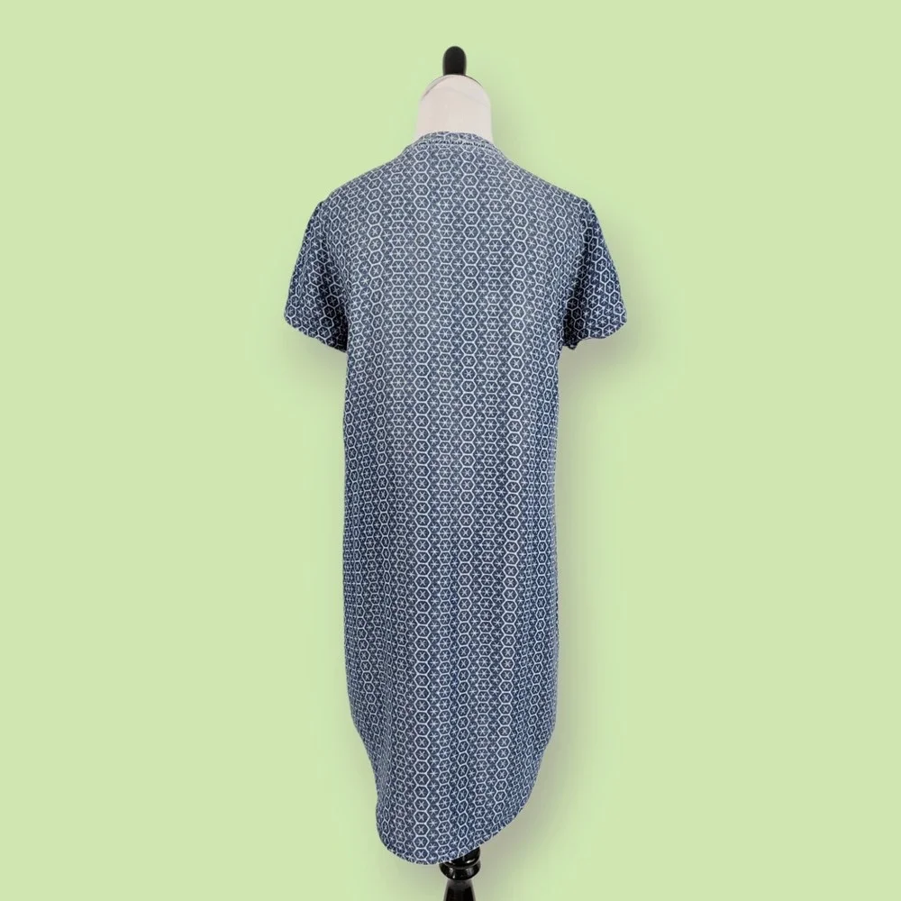 Anthropologie‎ Cloth & Stone Justine XS Blue Chambray Shift Dress Boho Geo Print